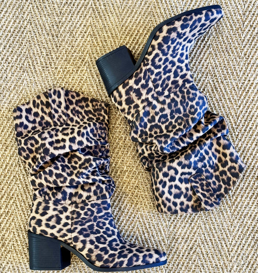 Bota 7799 Slouchy Animal Print