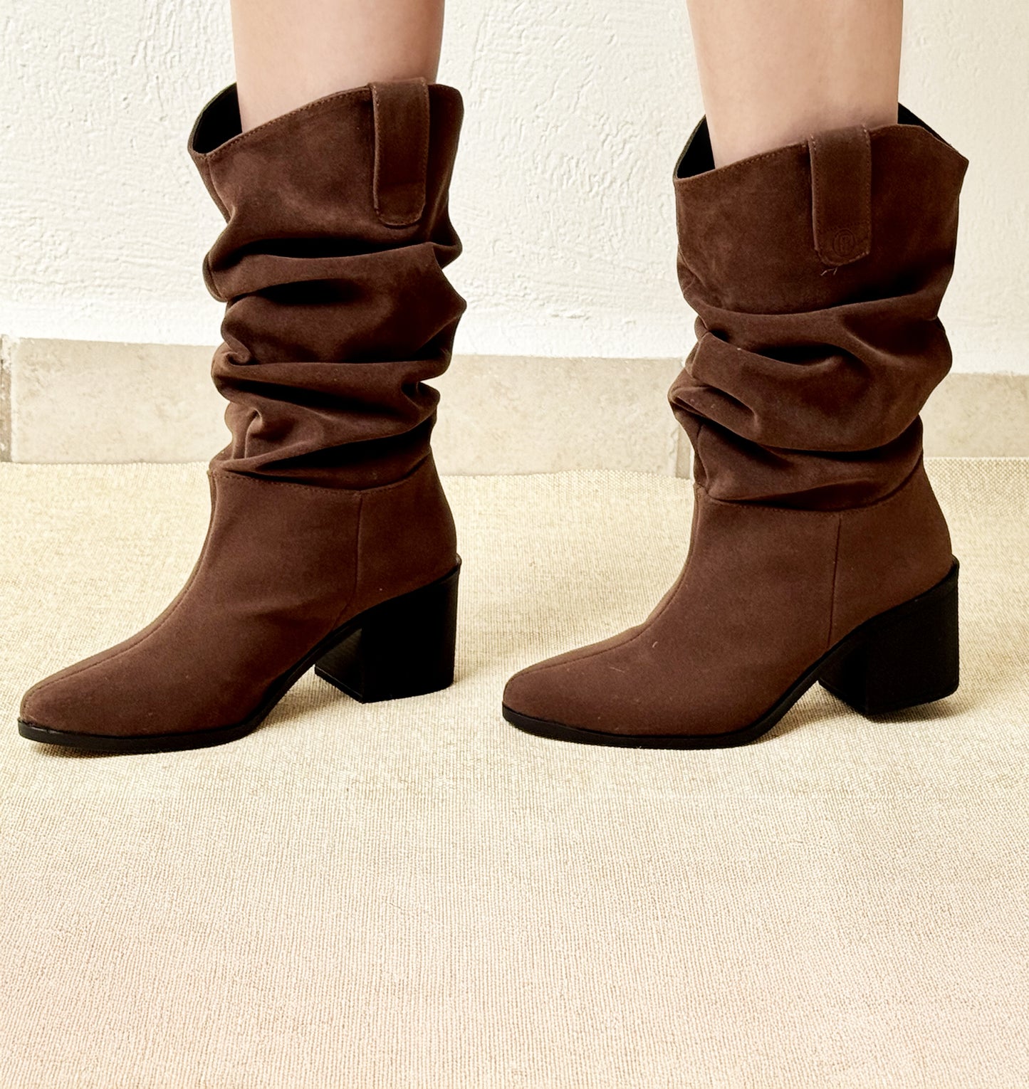 Mod 7799 Bota Slouchy Carnaza Moka