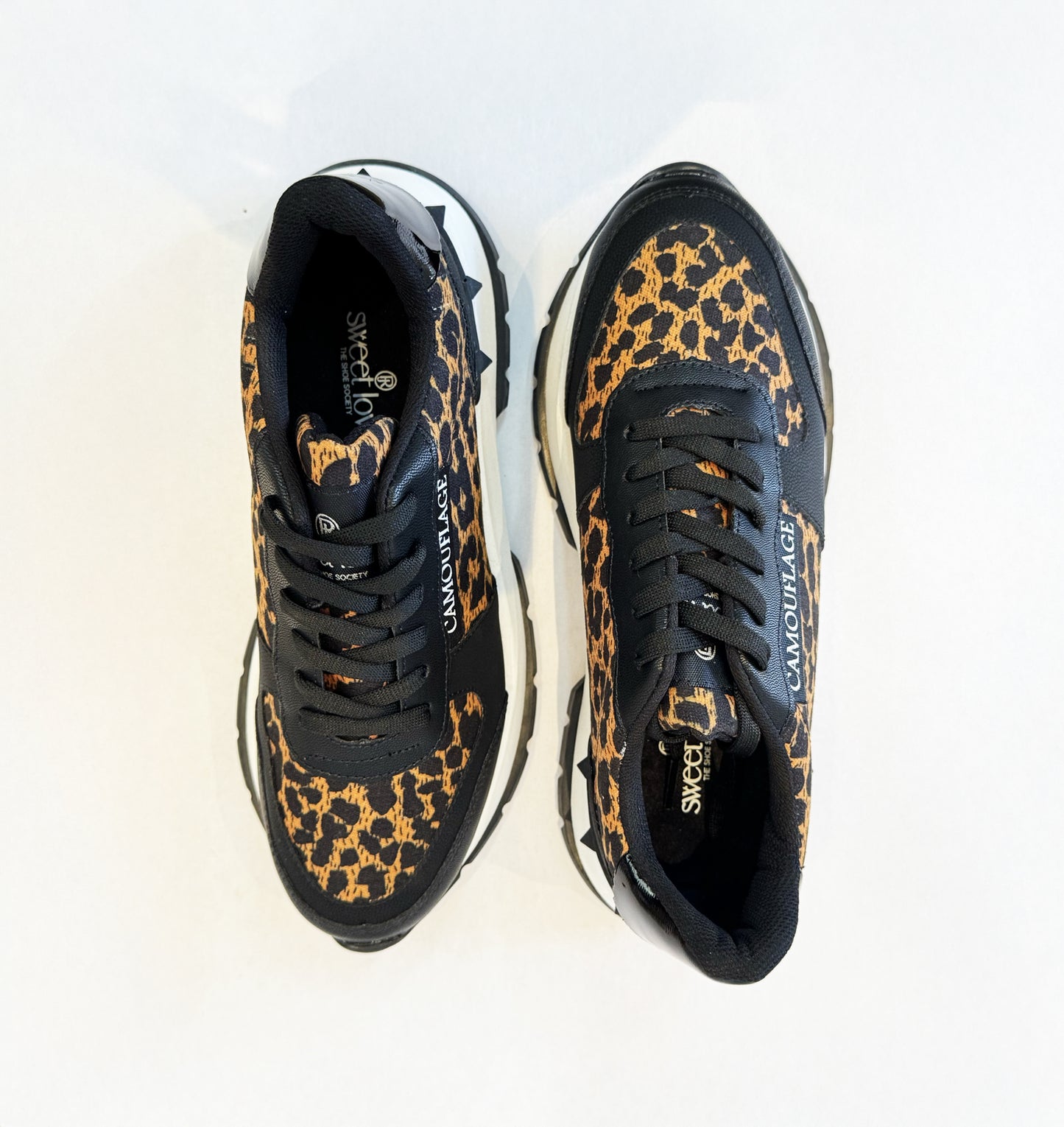 Mod 1111 Tenis Negro Animal Print